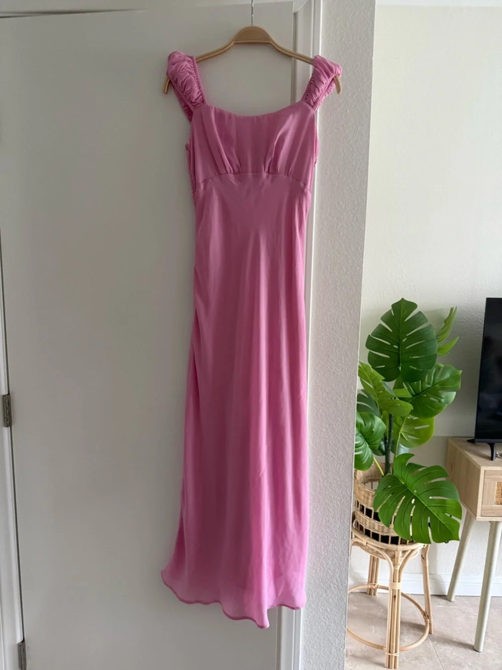 Abercrombie & Fitch Pink Ruffled Strap Dress